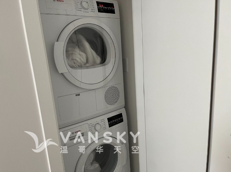 240504170207_laundry machine.jpg